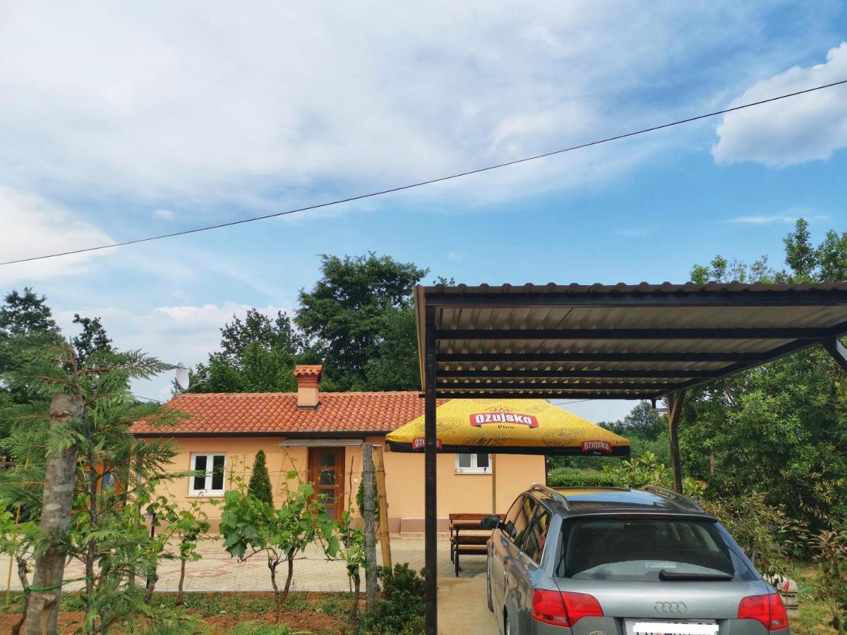Holiday House Nela Лабин Экстерьер фото
